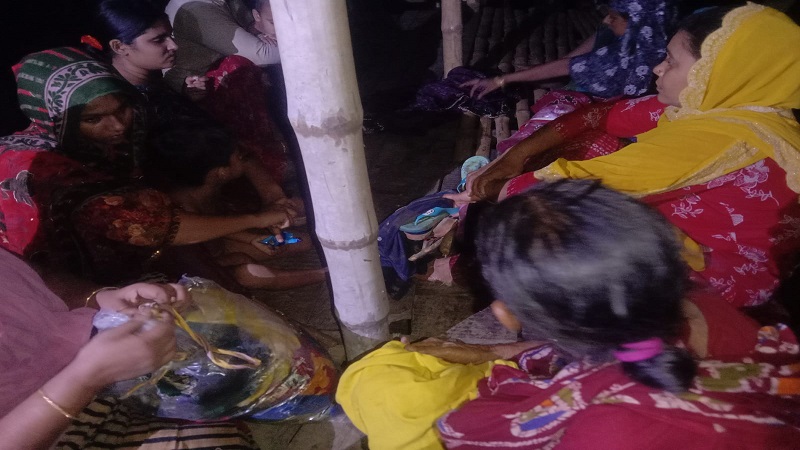 গভীর রাতে চাঁপাইনবাবগঞ্জের গোমস্তাপুর সীমান্তে ১৫ জনকে নদীপথে পুশইনের চেষ্টা প্রতিহত করেছে বিজিবি